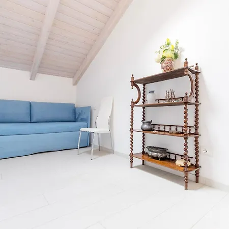 La Mia Mansarda Sul Mare, Apartment