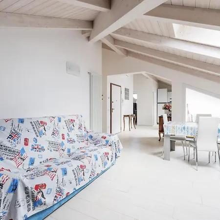 La Mia Mansarda Sul Mare, 레반토