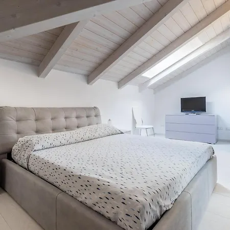 La Mia Mansarda Sul Mare, Apartman *